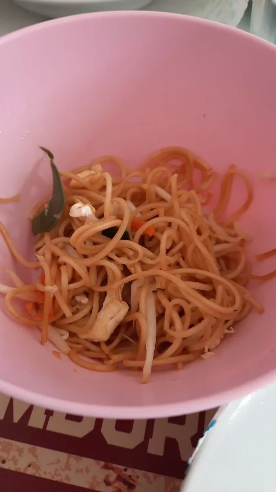 Nouilles Sautées Au Poulet